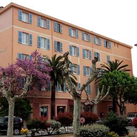 Hotel De La Paix Corte  Luaran gambar